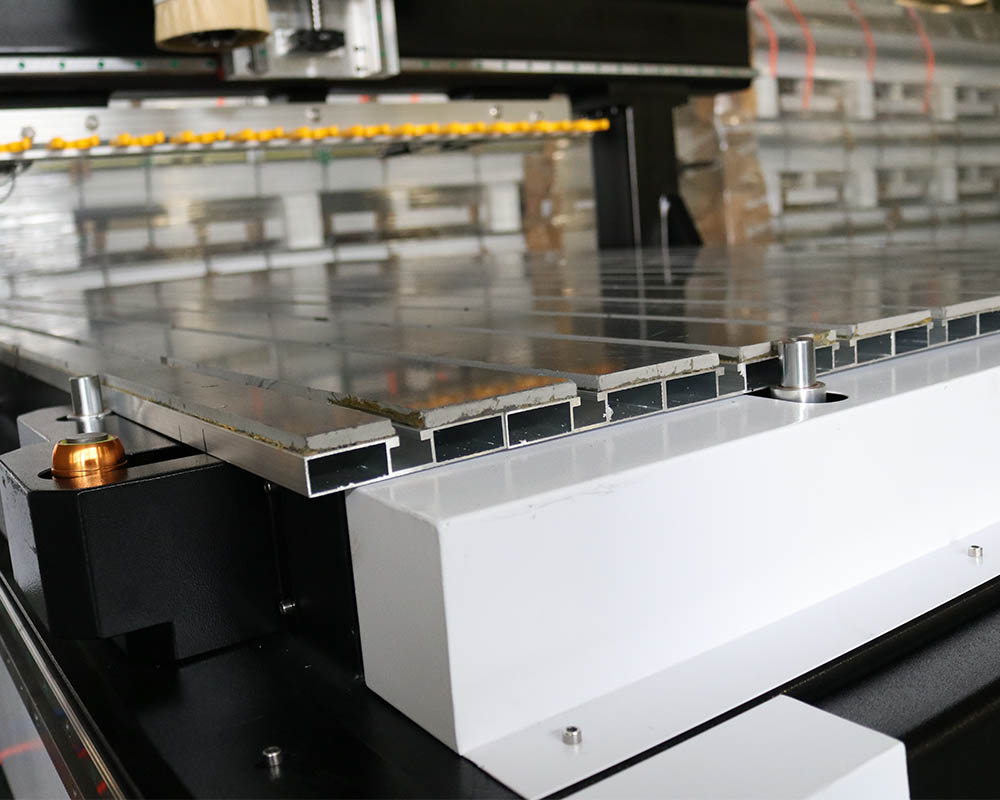 KM-1325 ATC CNC Router With Saw - Imagen 4